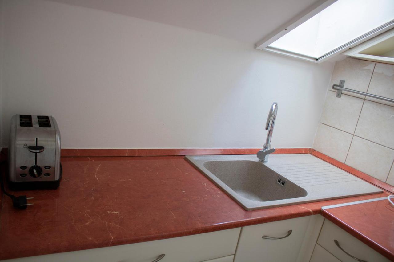 شقة Csalogany Apartman Szekszárd المظهر الخارجي الصورة